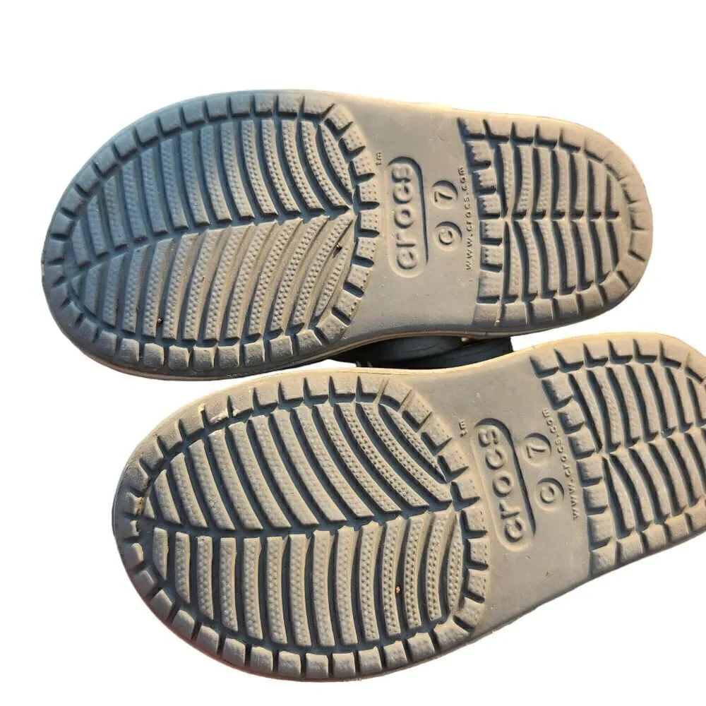 Crocs Shoes Childs Size 6 Gray with Jibbitz Gray Two Tone
